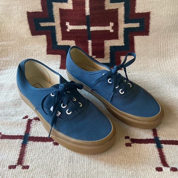 Vans Shoes - VANS Authentic Light Gum